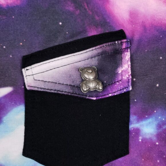 Entree LS Shirt Womens Large Purple Galaxy Cosmic AOP Crew Neck Short Sleeve USA - Picture 3 of 13